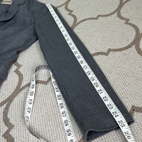 United colors of Benetton gray 2 button front pockets pinstripe blazer - Picture 14 of 17